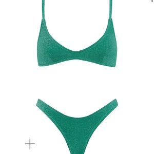 Green Sparkle Triangl